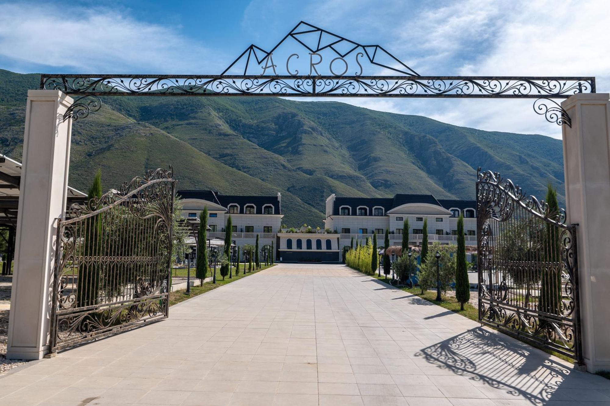 Acros Resort Vlore Exterior photo