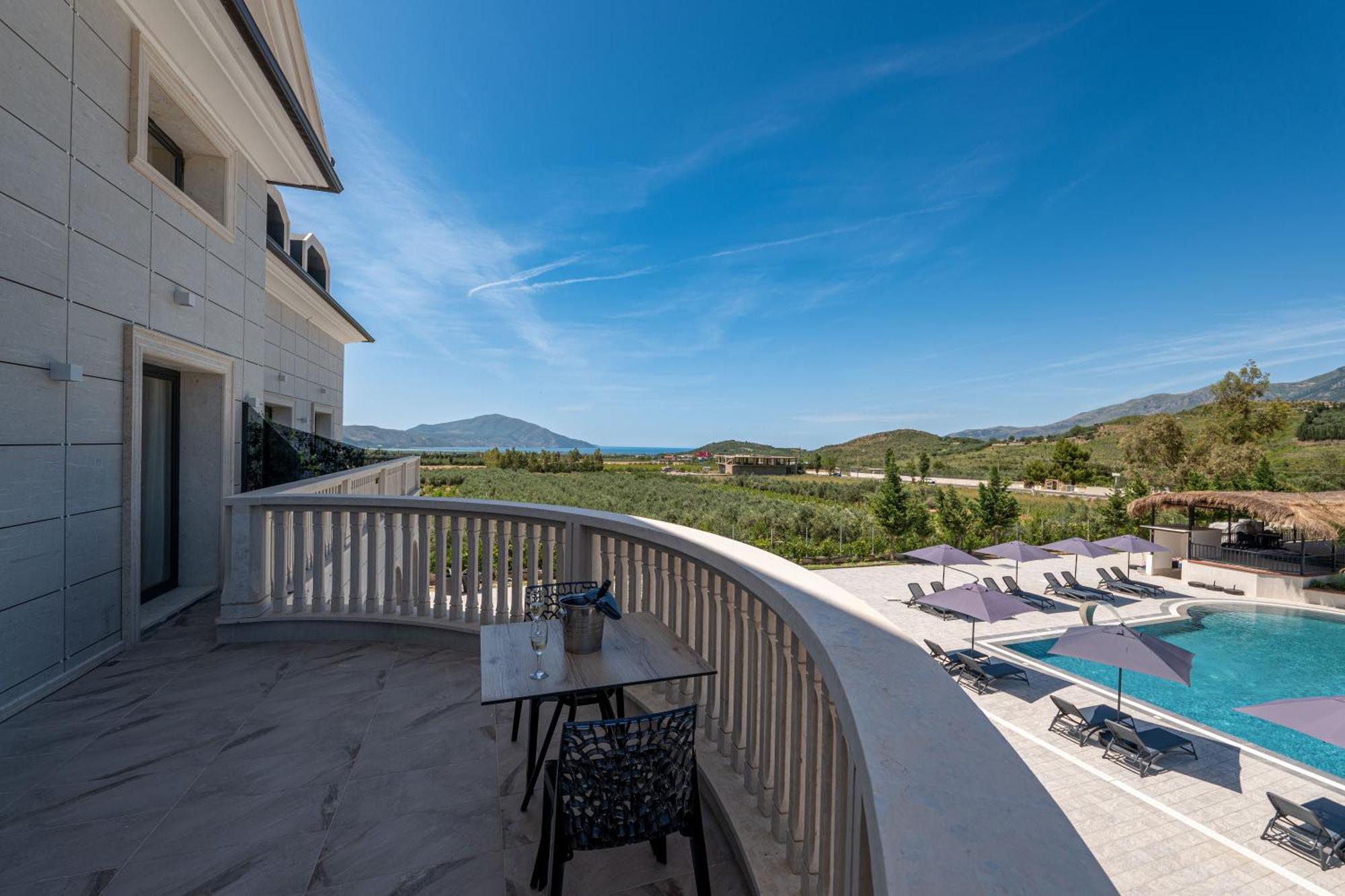 Acros Resort Vlore Exterior photo