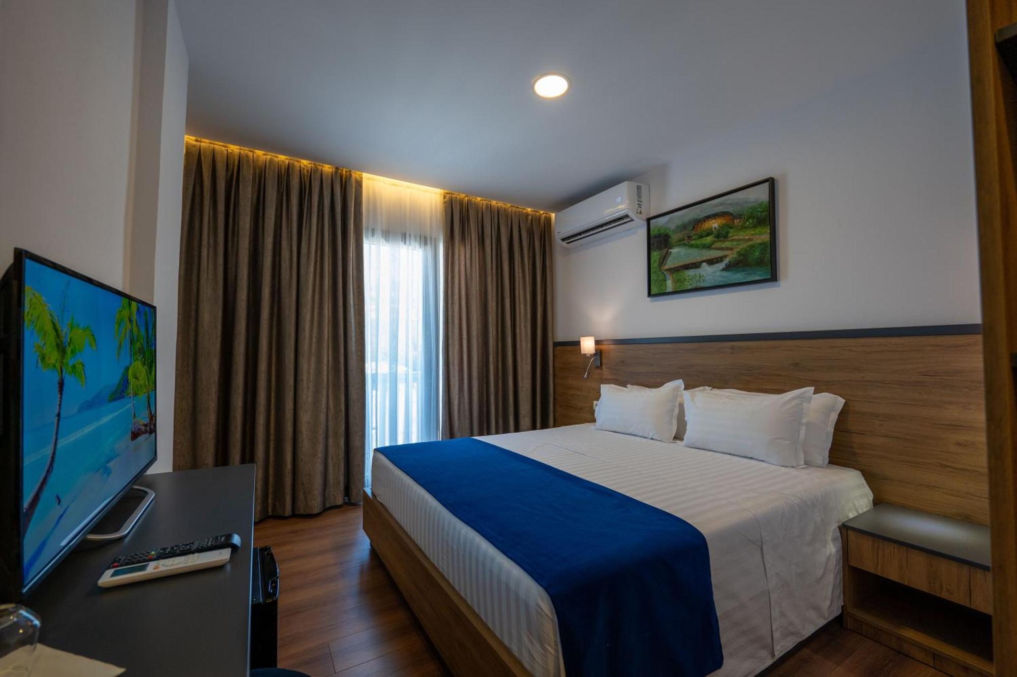 Acros Resort Vlore Exterior photo