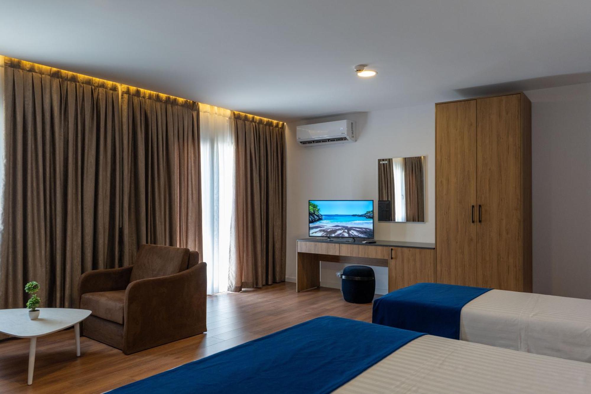 Acros Resort Vlore Exterior photo