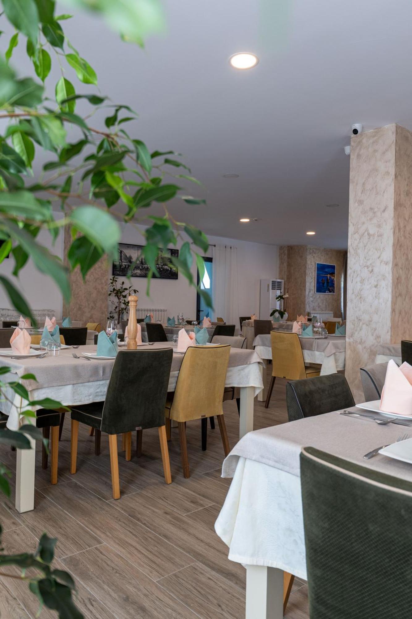 Acros Resort Vlore Exterior photo