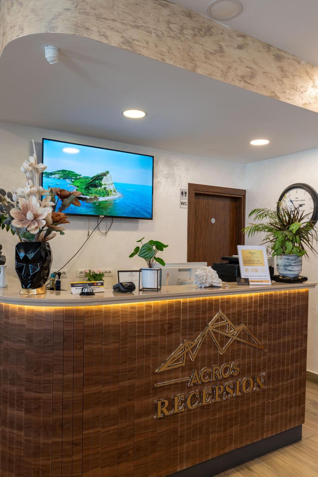 Acros Resort Vlore Exterior photo