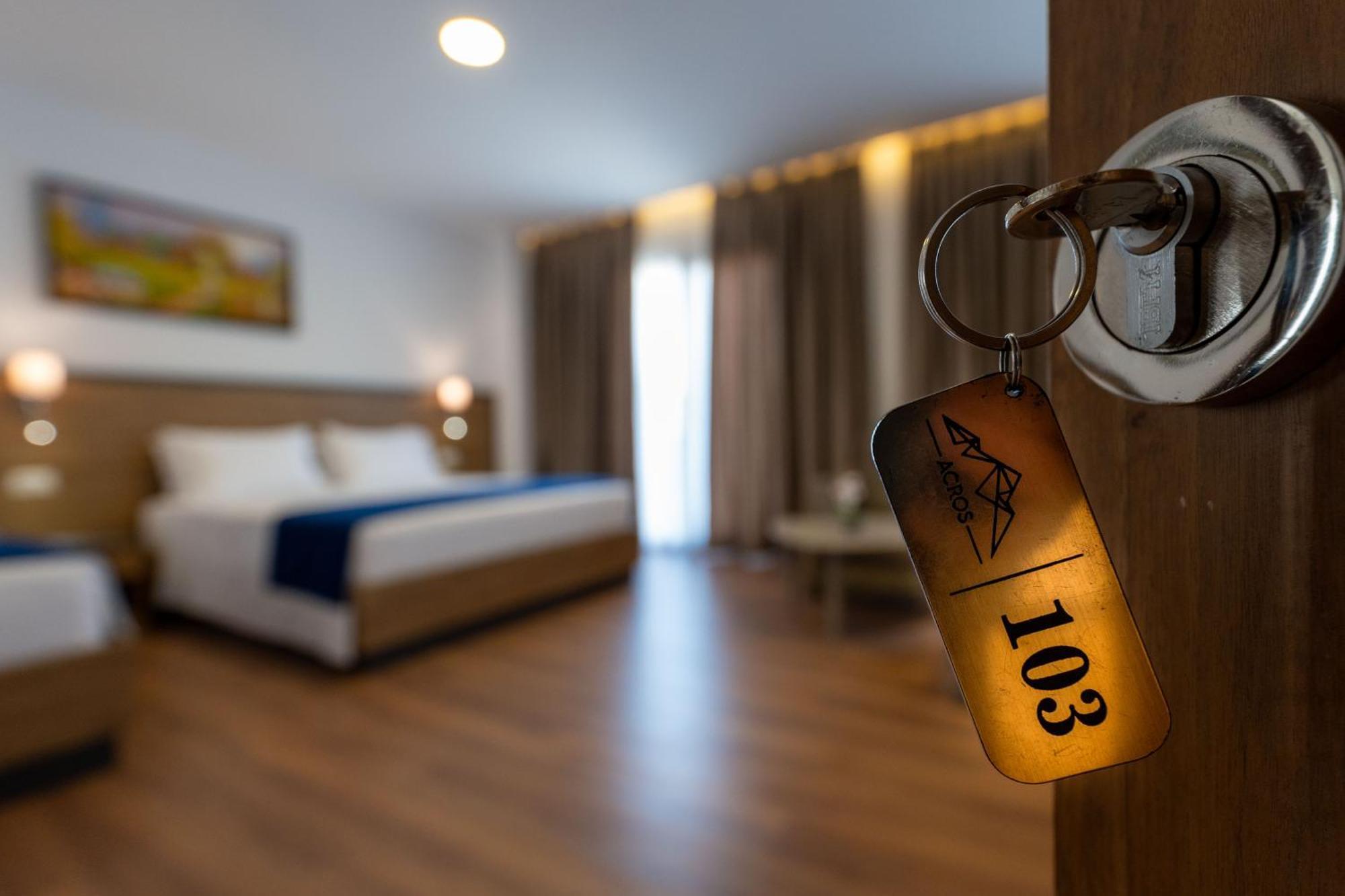 Acros Resort Vlore Exterior photo