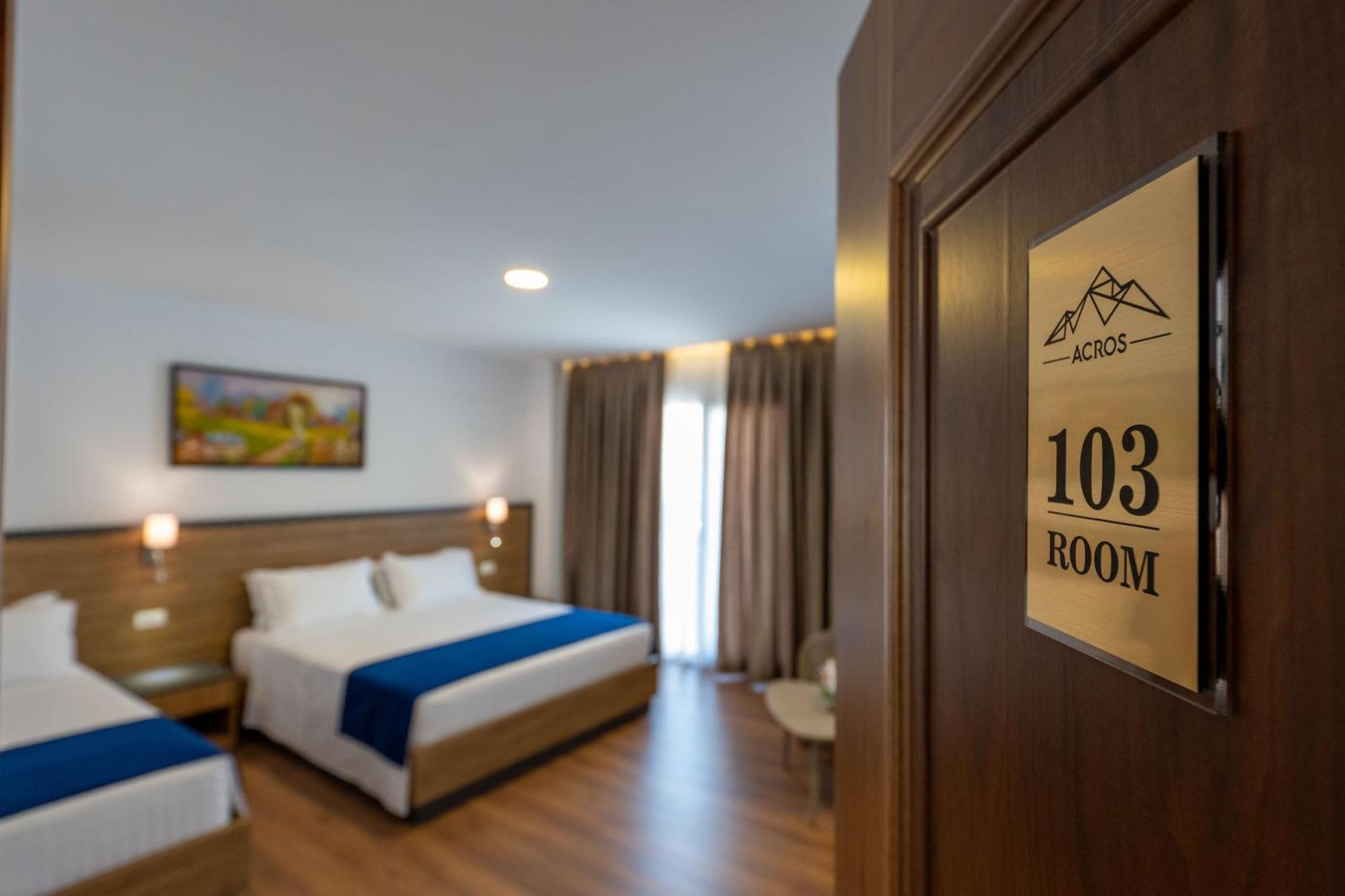 Acros Resort Vlore Exterior photo