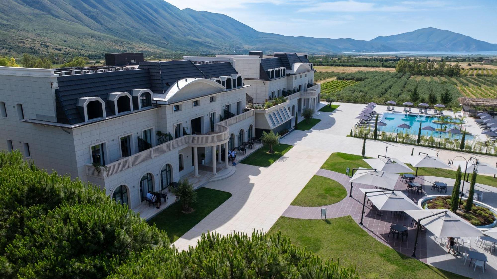 Acros Resort Vlore Exterior photo